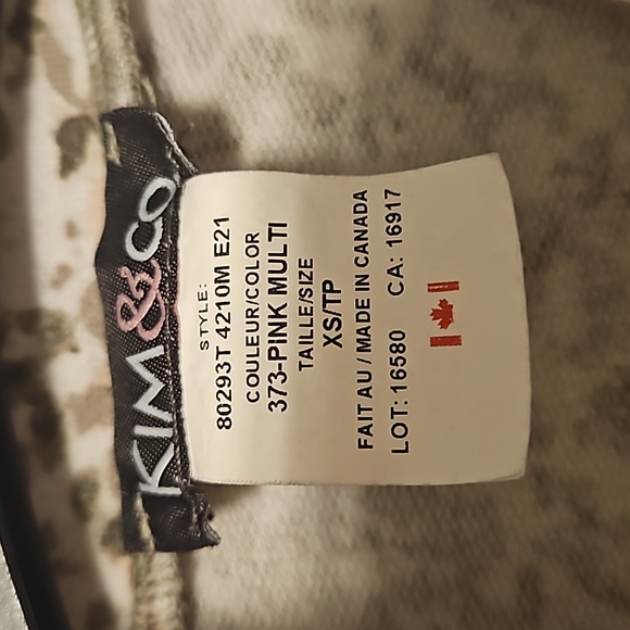 💖  $5 add to bundle Long snake print zip up lightweight jacket💖 - Picture 3 of 6